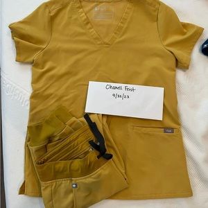 Light gold small Zamora joggers and small Casma top.